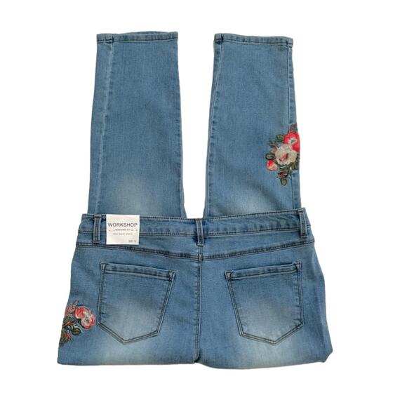 Workshop Jeans Light Wash Floral Embroidered High Rise Ankle Boho Size 10 NEW - Picture 10 of 12